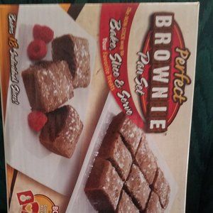 Brownie Pan Set